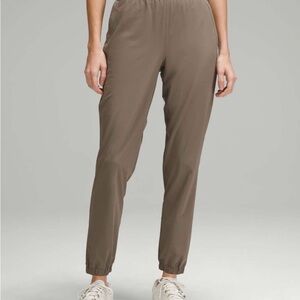Lululemon Athletica Adapted State High Rise Jogger NOMAD Size 6
